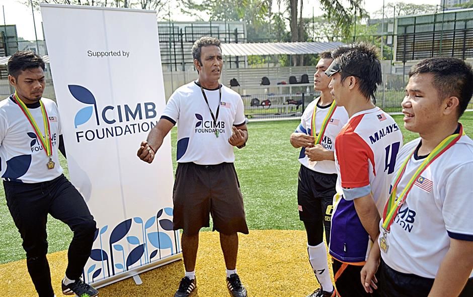 Blind footballers a determined bunch - Community | The Star Online