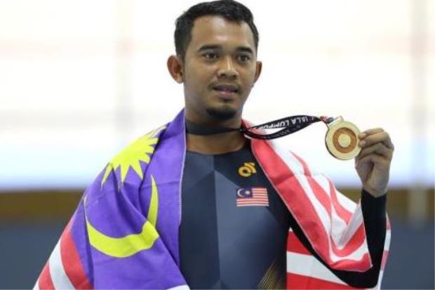 Zuhairie wins Malaysia’s first para cycling gold