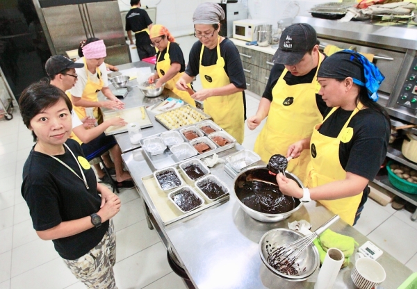 Disabled learn life, baking and dignity
